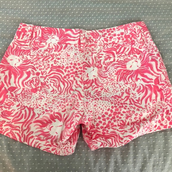 Lilly Pulitzer Callahan Shorts - Picture 2 of 5